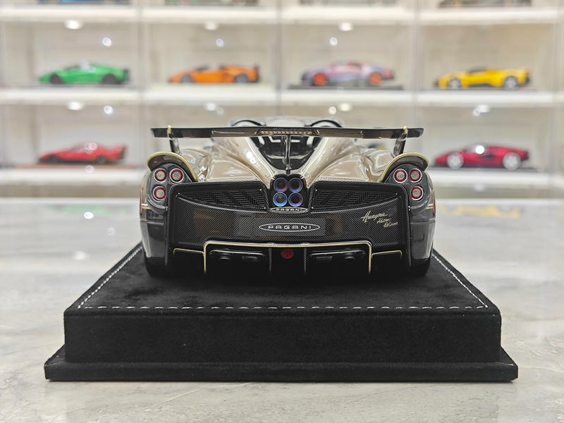 HH Model Pagani Huayra Roadster Limited Edition 1:18 Resin Model Car