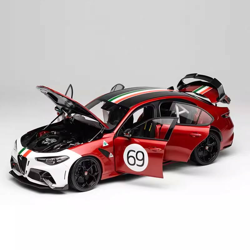 MotorHelix 1:18 Alfa Romeo Giulia GTAm Alloy Diecast Model – YX