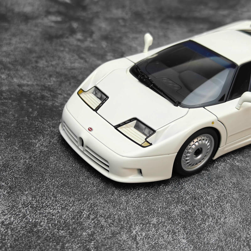 AUTOart 1:18 Bugatti EB110 GT Diecast Opening Model – YX car model