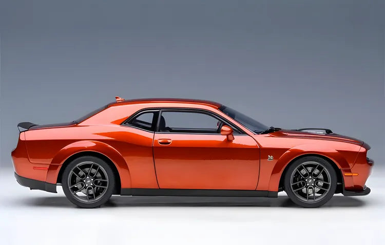 Autoart 1/18 Dodge Challenger R/T wide body Orange diecast car model