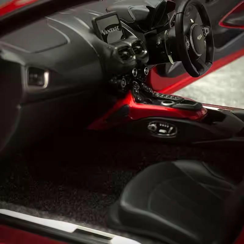 AUTOart 1:18 Aston Martin Vantage 2019 Alloy Diecast Model
