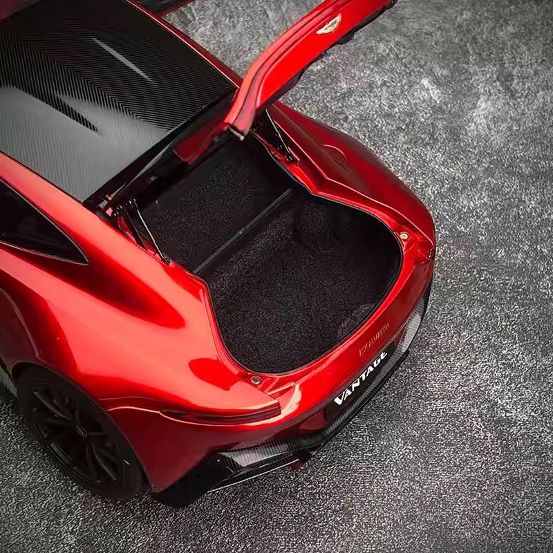 AUTOart 1:18 Aston Martin Vantage 2019 Alloy Diecast Model