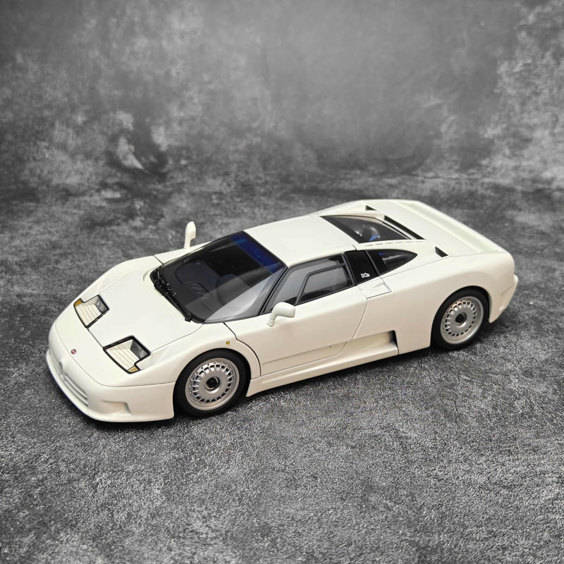 AUTOart 1:18 Bugatti EB110 GT Diecast Opening Model – YX car model