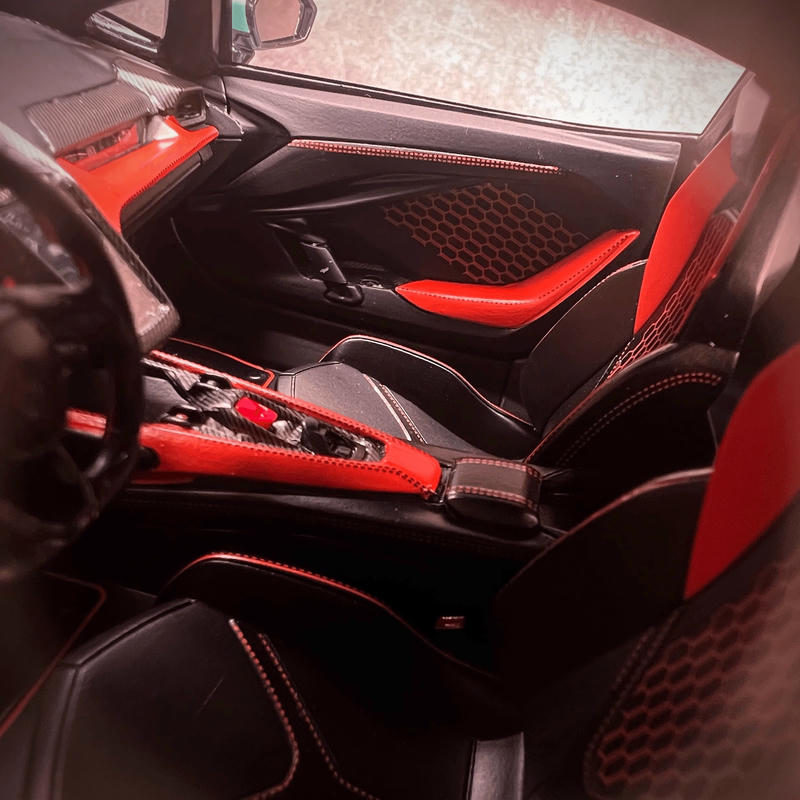 MR 1:18 Lamborghini Revuelto Resin Model – Christmas Edition