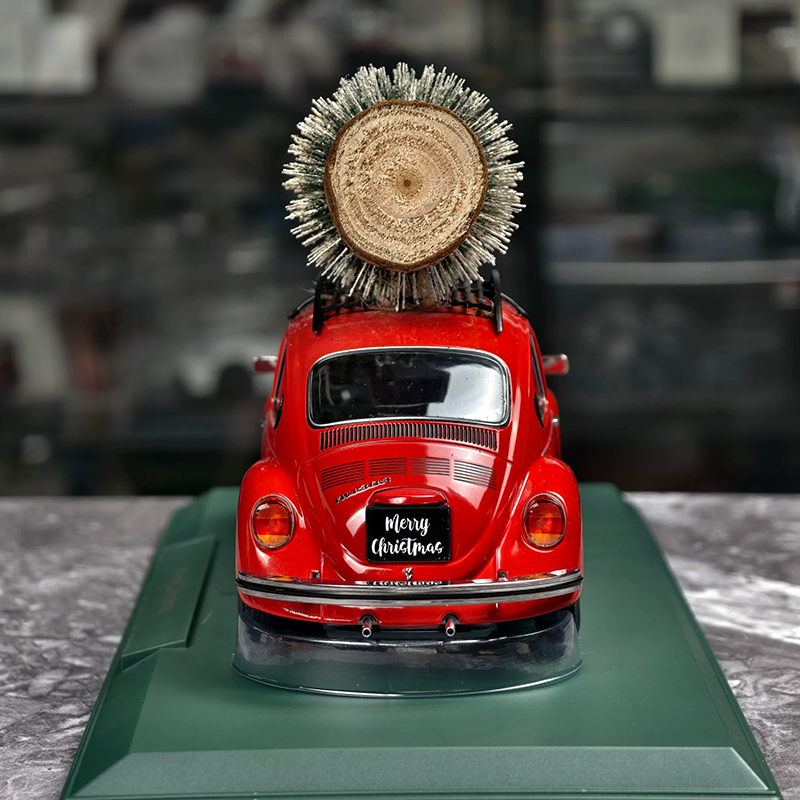 NOREV 1:18 Christmas Edition Volkswagen Beetle, Porsche 911 &amp; Fiat 500 Diecast Model Cars