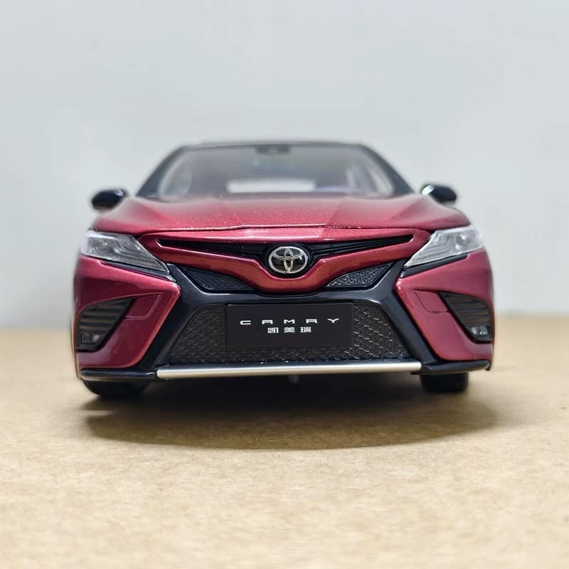 oem Licensed Toyota Camry (XV70) Hybrid Sport 2018–2021 1:18 Diecast Model