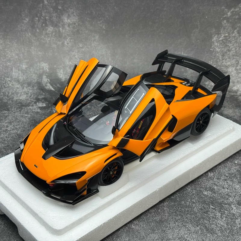 AUTOart 1:18 McLaren Senna GTR Diecast Model