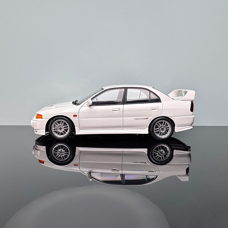 Mitsubishi Lancer Evolution IV Diecast Model – 1:18 Limited Edition 