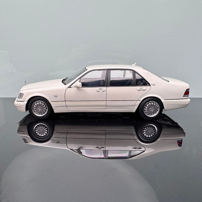 1/18 original 1990 Mercedes-Benz S600 W140 Tiger Head Benz White diecast car model classic car
