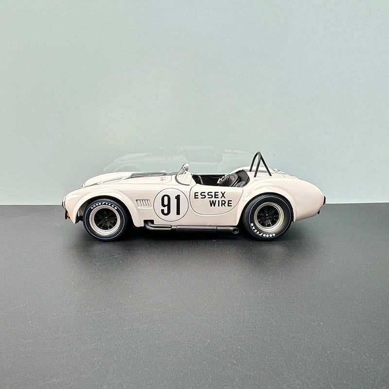 1:18 Shelby Cobra 427 S/C Diecast Model – White No. 91 Collector’s Edition