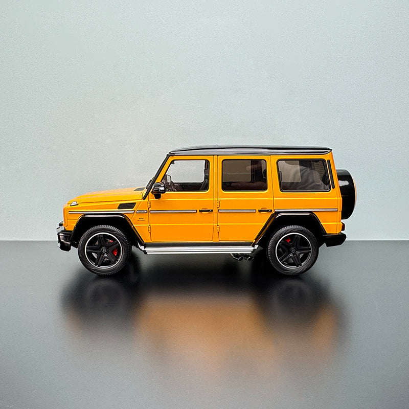 AR Mercedes‑Benz G63 AMG 2017 1:18 Scale Diecast Model – Interactive Yellow Edition