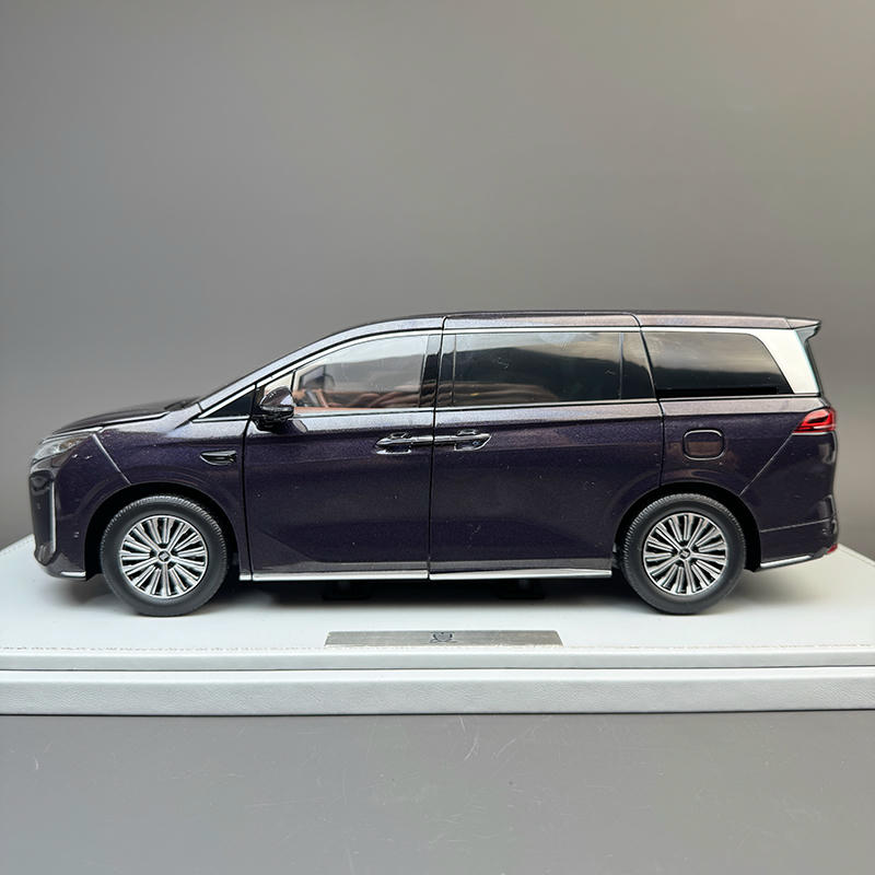 OEM 1:18 BYD (Xia) M9 Alloy Diecast Model