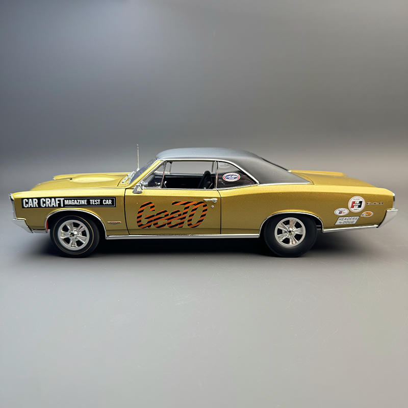 ACME 1:18 1966 Pontiac GTO Diecast Car – Gold – YX car model