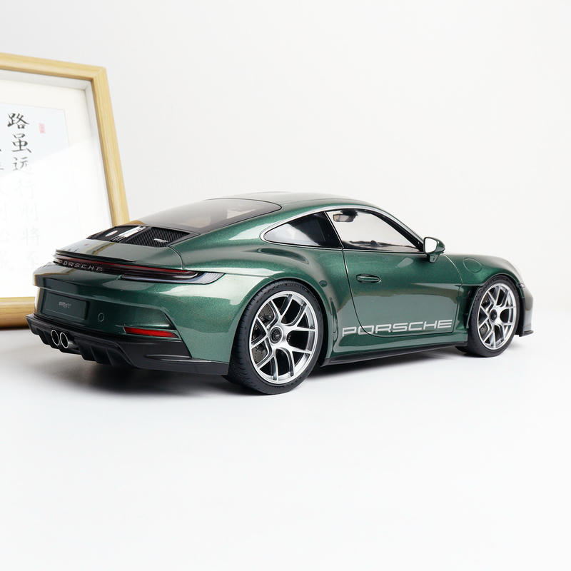 Norev Porsche 911 S/T 1:12 Diecast Model Car