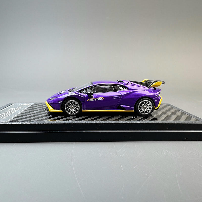LCD Model 1:64 Lamborghini Huracán STO Diecast Car