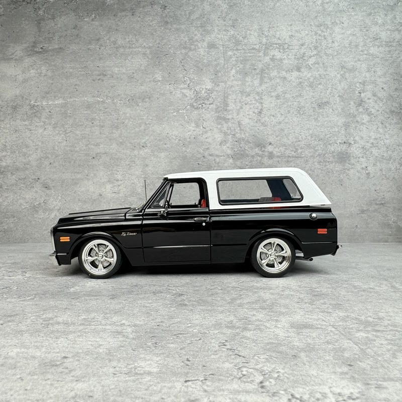 ACME 1972 Chevrolet Blazer Custom 1:18 Alloy Diecast Model Car