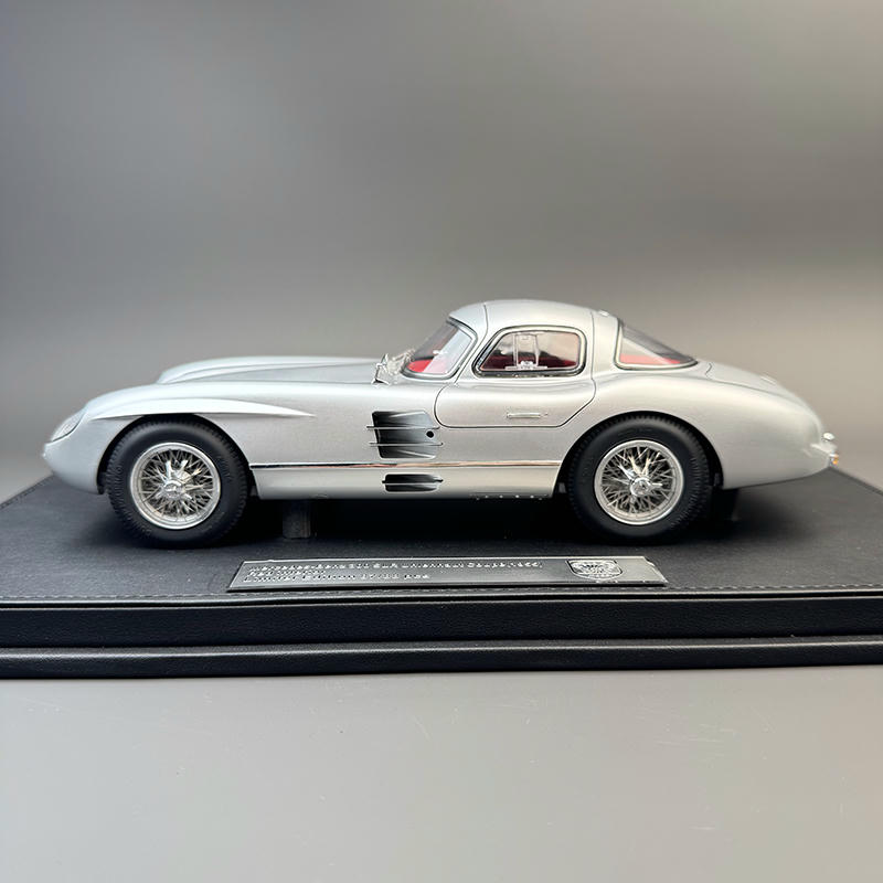 V8 Model 1:18 Mercedes‑Benz 300 SLR Resin Model
