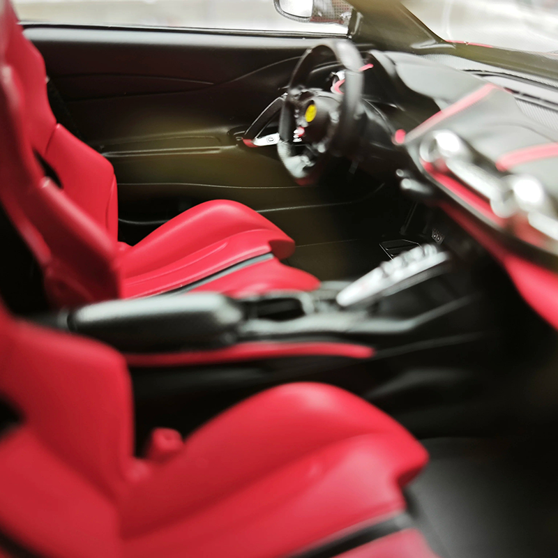GH 1:18 Ferrari 812 Superfast Limited Edition Resin Model Car