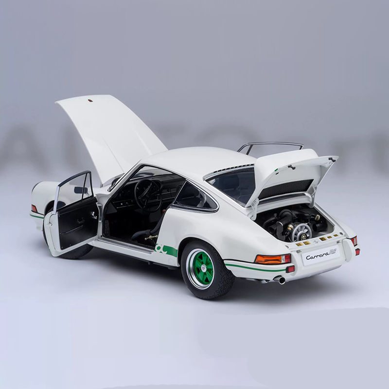 AUTOart 1:18 Porsche 911 Carrera 2.7 RS Model Car – Classic Porsche Sports Car Collectible