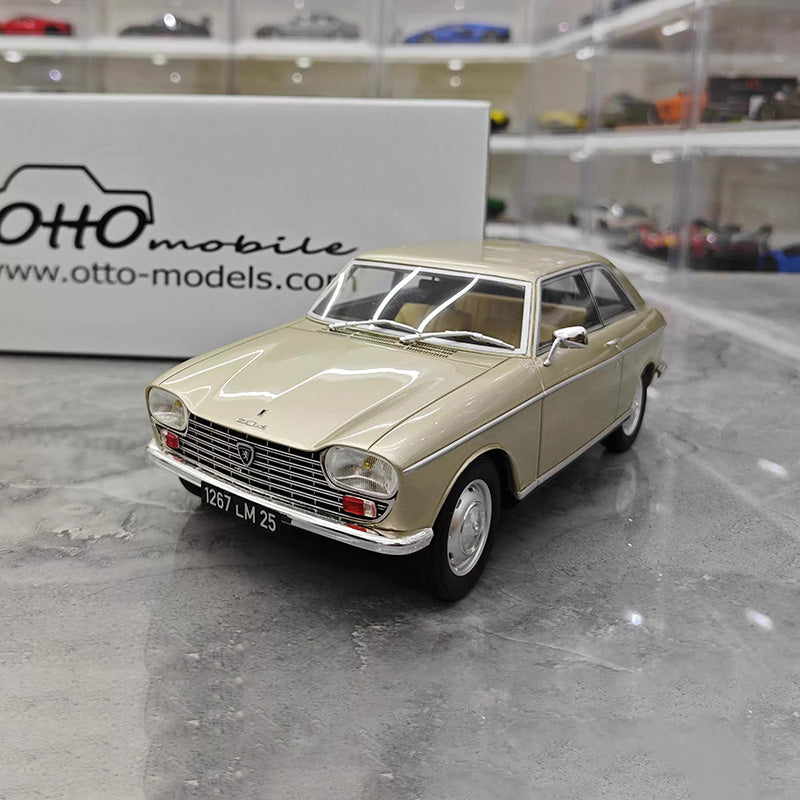 OTTO 1:18 Peugeot 204 (1965) Resin Model Car