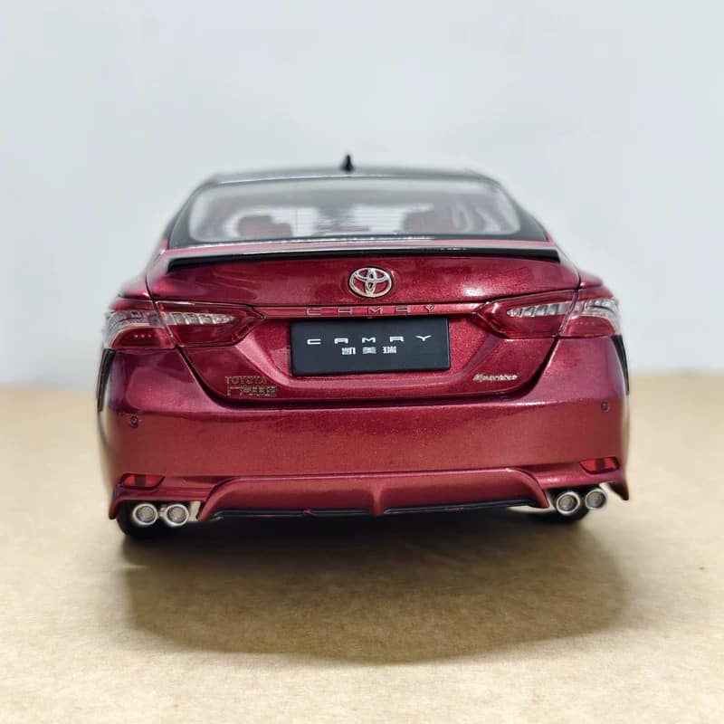 oem Licensed Toyota Camry (XV70) Hybrid Sport 2018–2021 1:18 Diecast Model