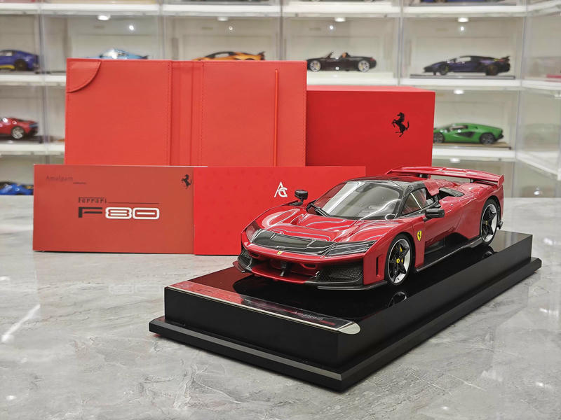 Amalgam 1:18 Ferrari F80 Resin Model Car