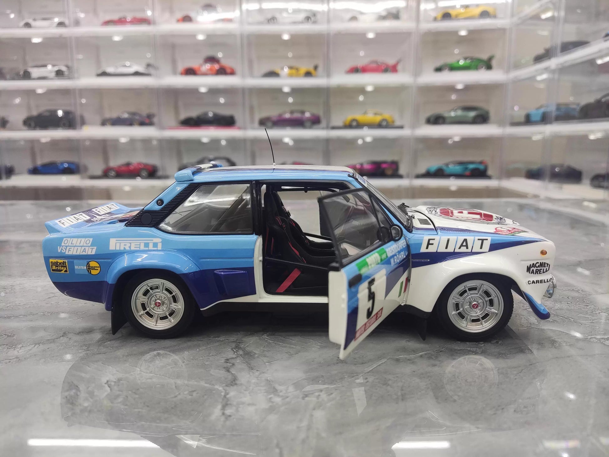 Fiat 131 1:18 Diecast Model by Kyosho (No. 5 Rally Livery – Collector's Static Edition)