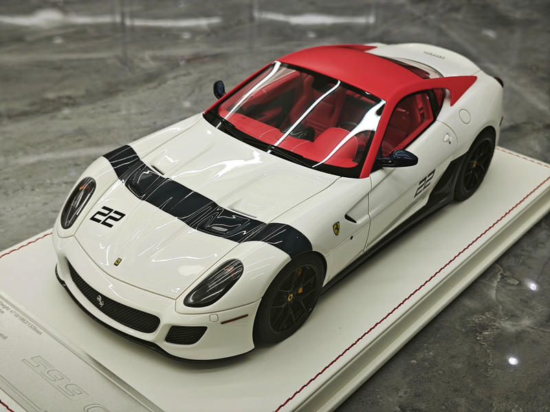 Dino Model 1:18 Ferrari 599 GTO Resin Model