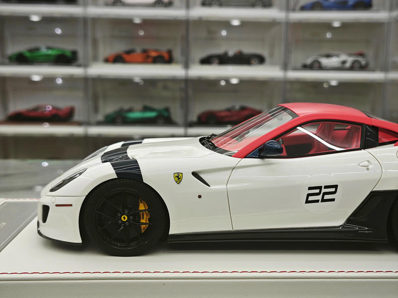 Dino Model 1:18 Ferrari 599 GTO Resin Model