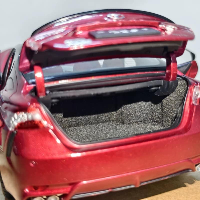 oem Licensed Toyota Camry (XV70) Hybrid Sport 2018–2021 1:18 Diecast Model