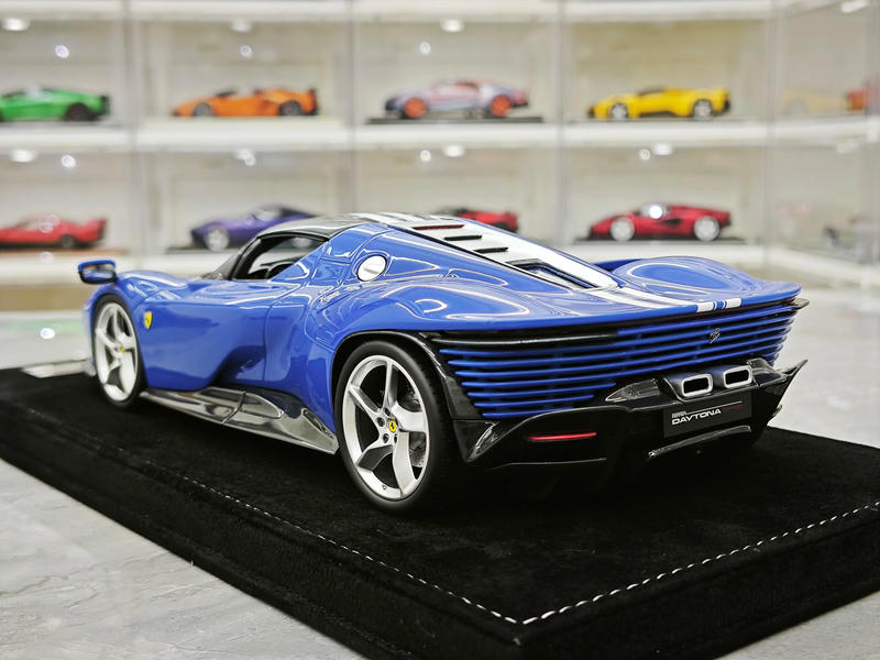 Zigzag Youngster 1:18 Ferrari Daytona SP3 Resin Model