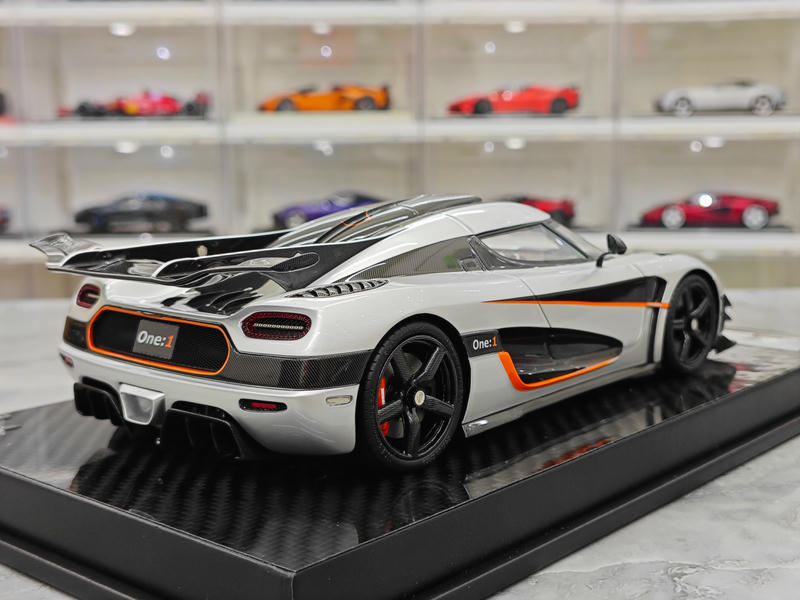 BBA Koenigsegg One 1:18 Resin Model Car