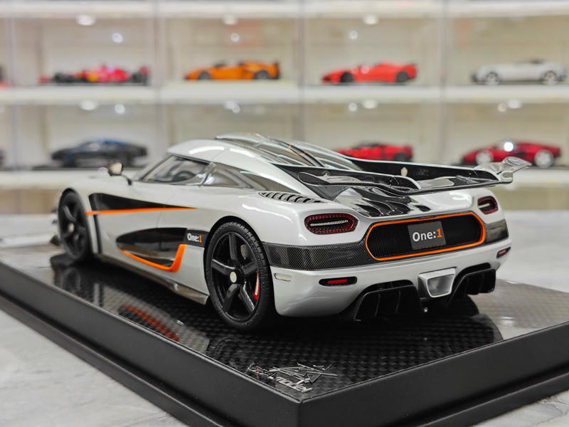 BBA Koenigsegg One 1:18 Resin Model Car