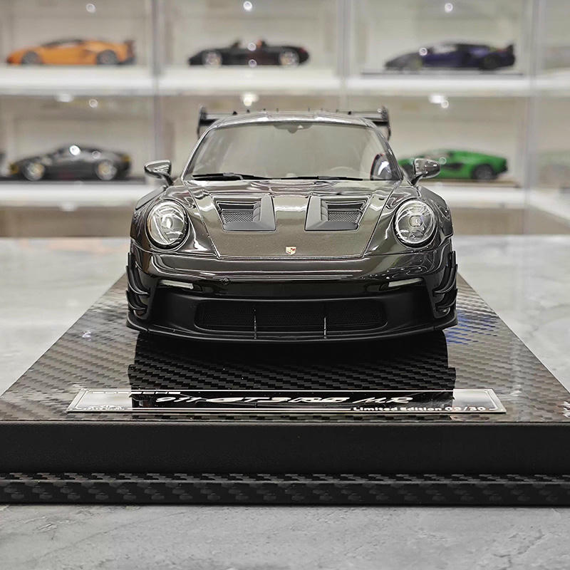 VIP Model 1:18 Porsche 911 GT3 RS Manthey Racing Resin Model – YX