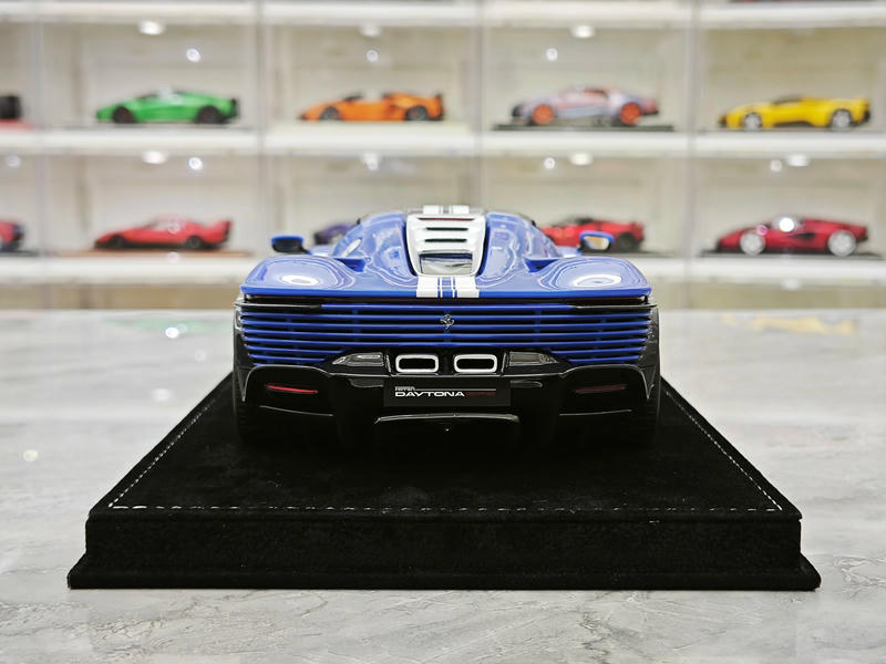 Zigzag Youngster 1:18 Ferrari Daytona SP3 Resin Model