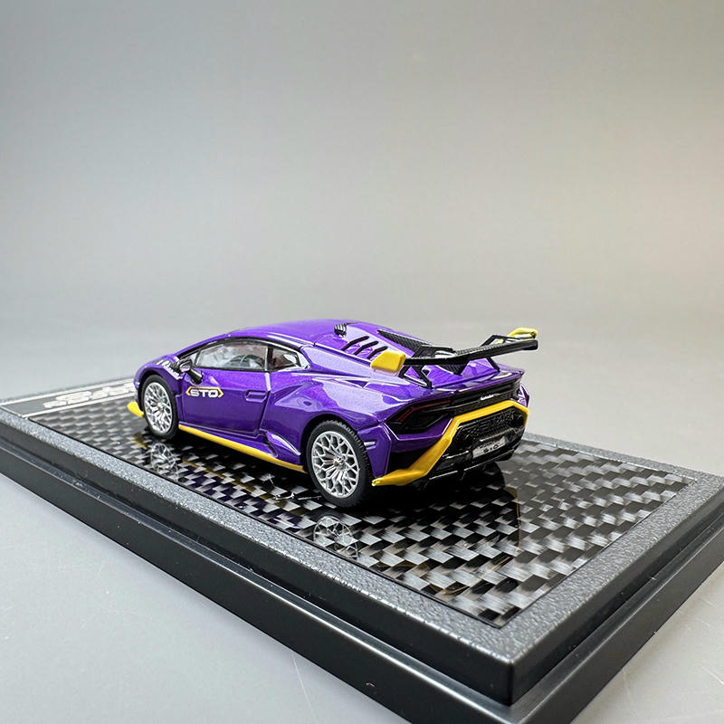 LCD Model 1:64 Lamborghini Huracán STO Diecast Car – YX car model