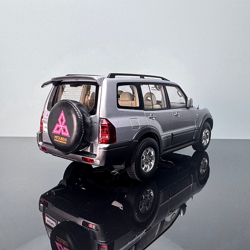 YC Model Mitsubishi Pajero V73 – 1:18 Scale Limited Edition Diecast Model