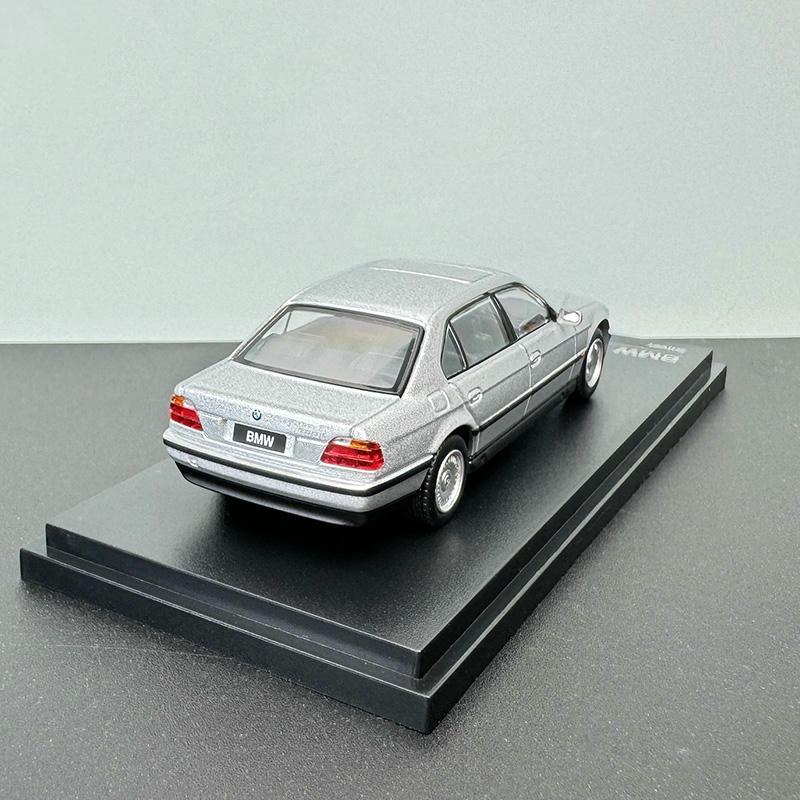 AR Box Realistic 1:64 BMW E38 750iL Alloy Diecast Model Car