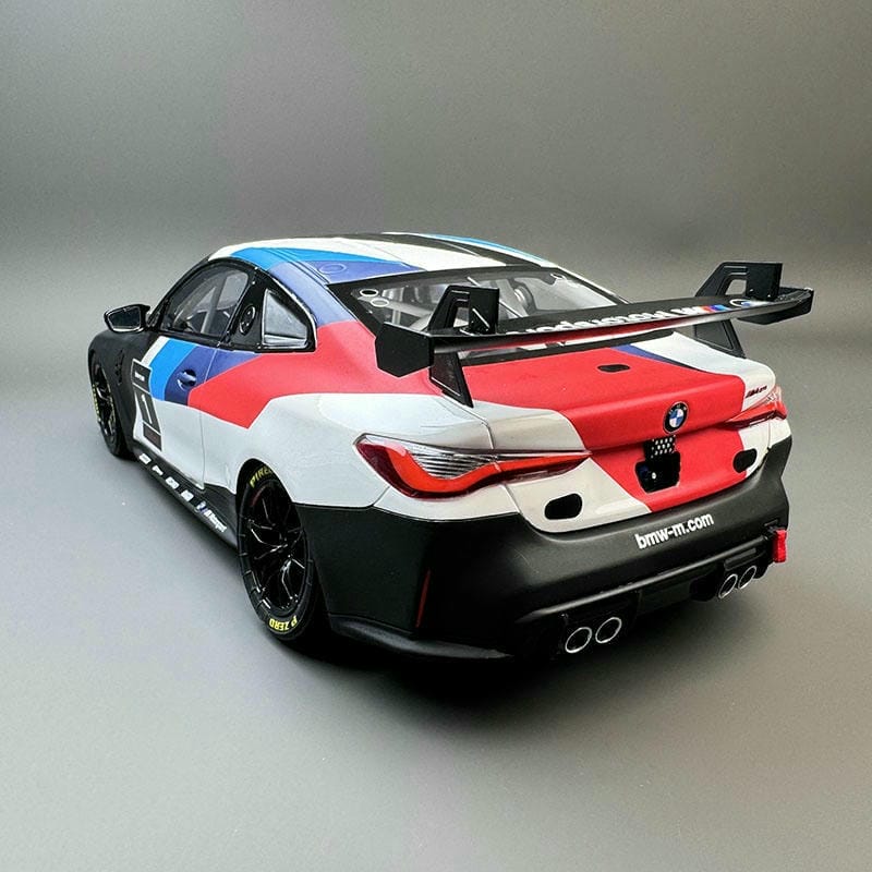 OTTO 1:18 BMW M4 GT4 Resin Model Car（OT1228）