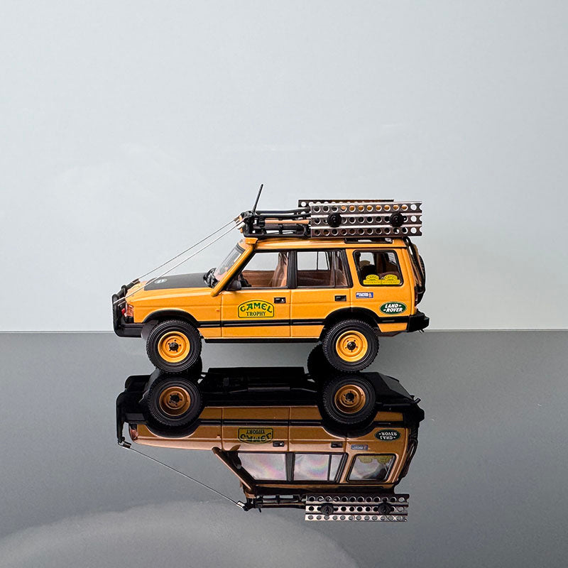 ALMOST REAL Limited Edition 1:43 Scale Off-Road Collectible – Land Rover Discovery (Yellow 410410)