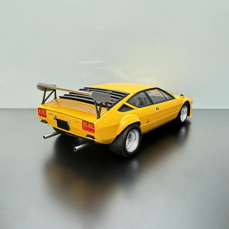 Kyosho 1:18 Lamborghini Urraco Rally Diecast Model – Collectible Replica