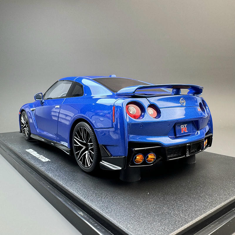 GT Spirit 1:18 Nissan GT-R R35 – GT521