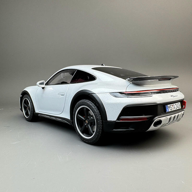 Norev 1:18 Porsche 911 Dakar 2023 Diecast Car