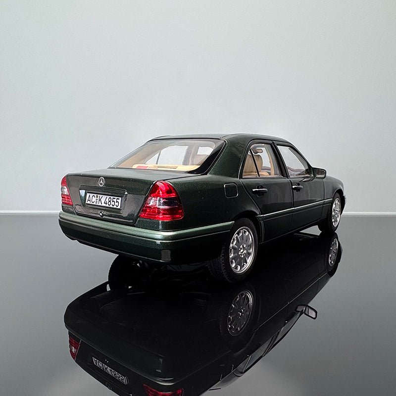 norev Mercedes-Benz C-Class 1997 Wagon Diecast Model – 1:18 Scale Fully Open Collectible 