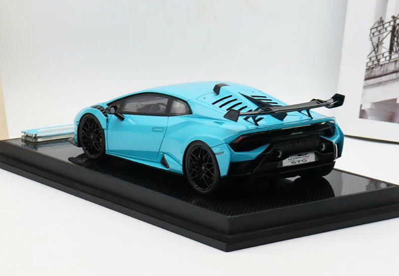IVY Lamborghini Huracan STP 1:18 Resin Model Car