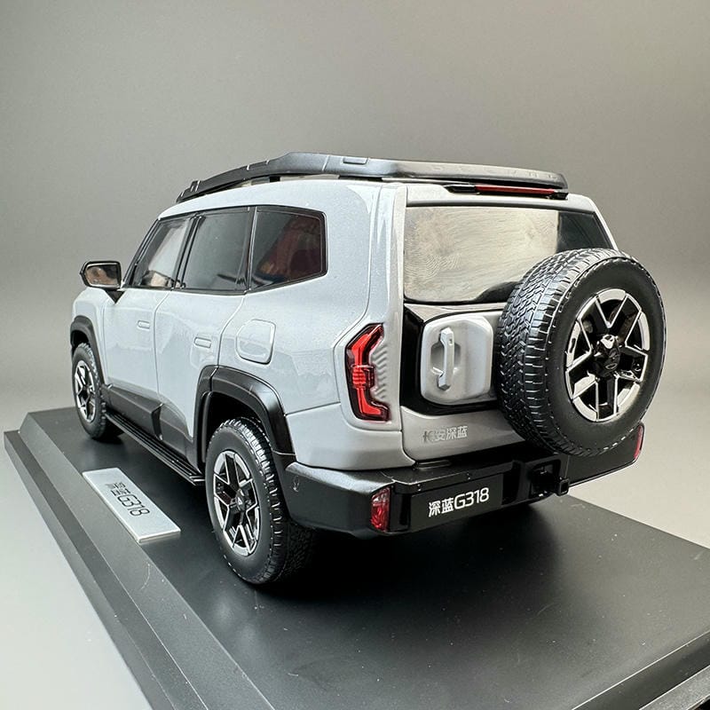 Original Changan Deep Blue G318 1:18 Alloy Model Car