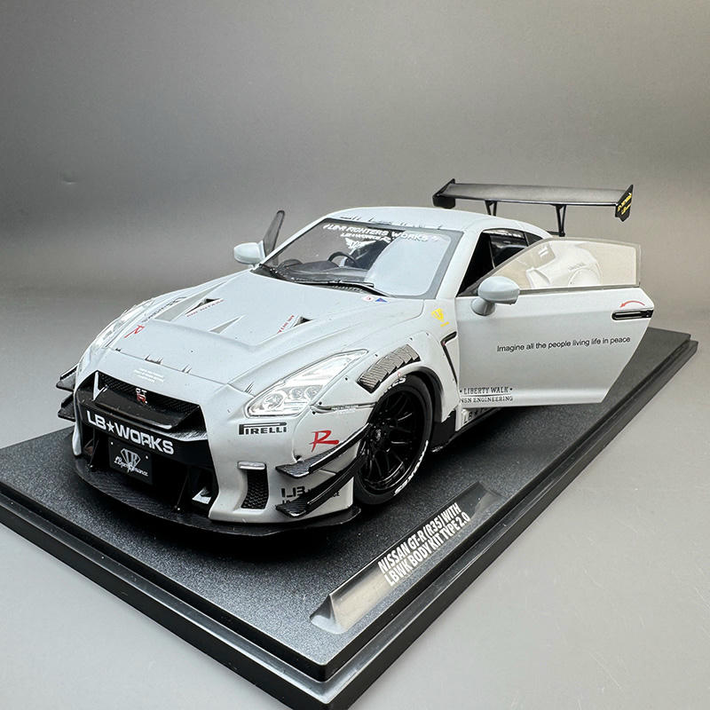 Solido 1:18 Nissan GT-R (R35) Alloy Model Car