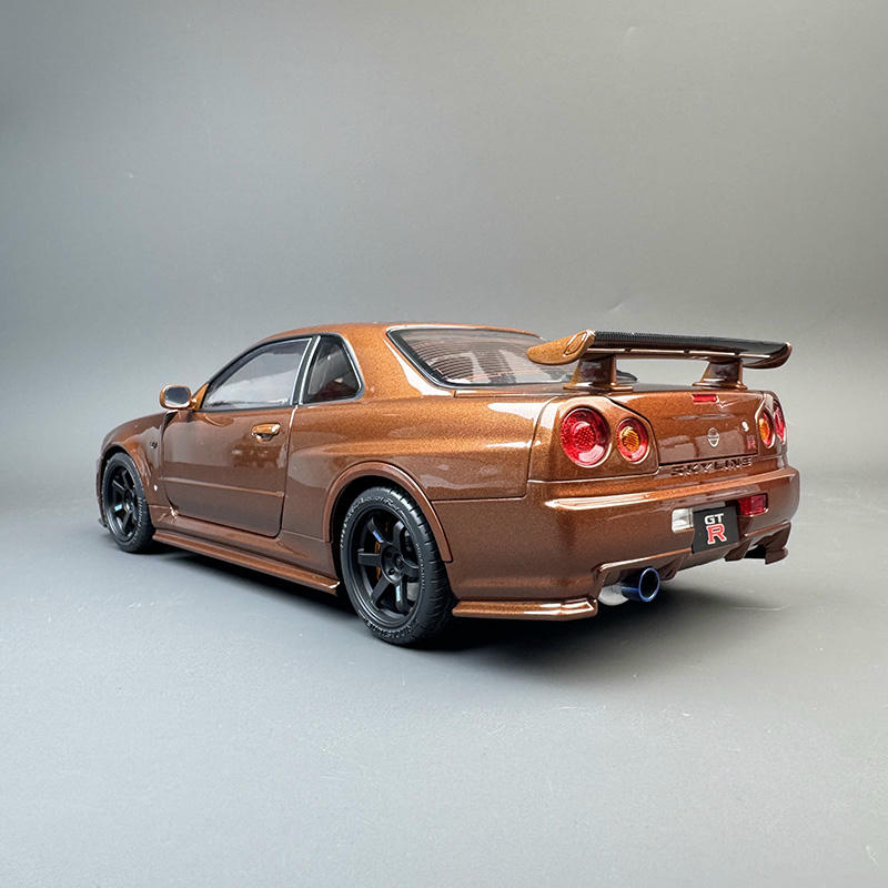 MotorHelix 1:18 Nissan GT-R R34 Metallic Bronze Diecast Car