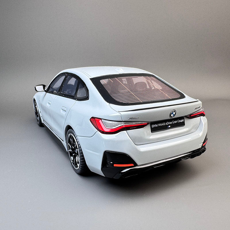 OTTO 1:18 BMW M440i xDrive Gran Coupe “Brooklyn” Resin Model Car
