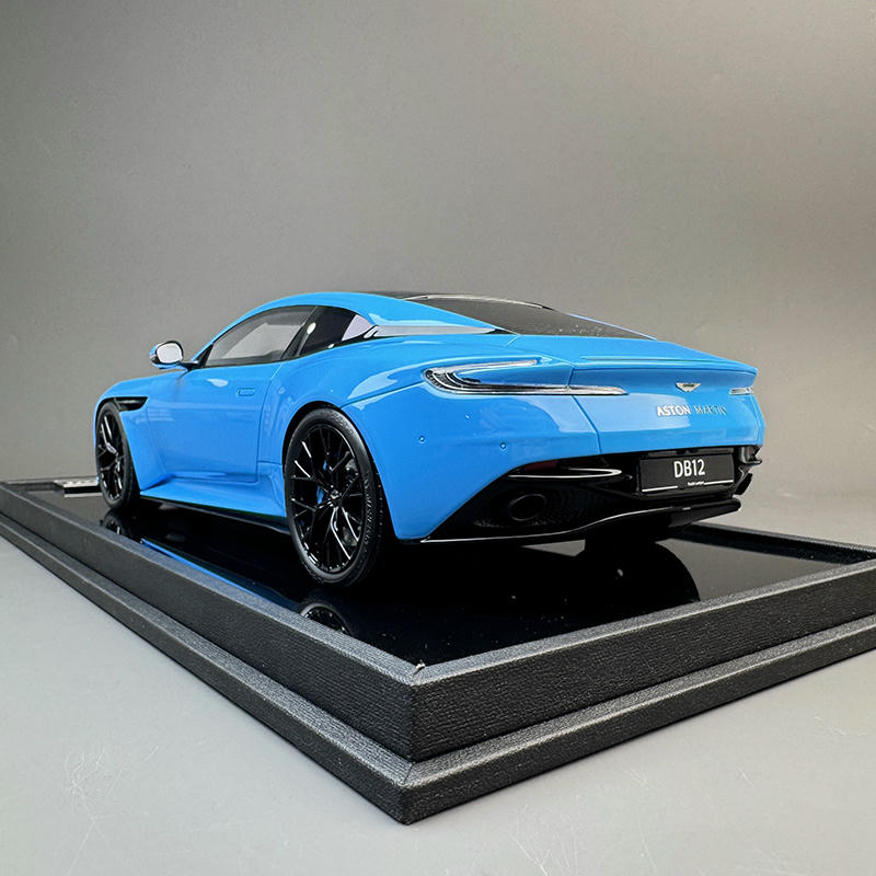 MotorHelix 1:18 Aston Martin DB12 Coupe Resin Model Car
